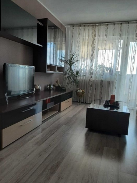 Apartament 3 camere - Zona Tomis Nord - Mobilat/Utilat