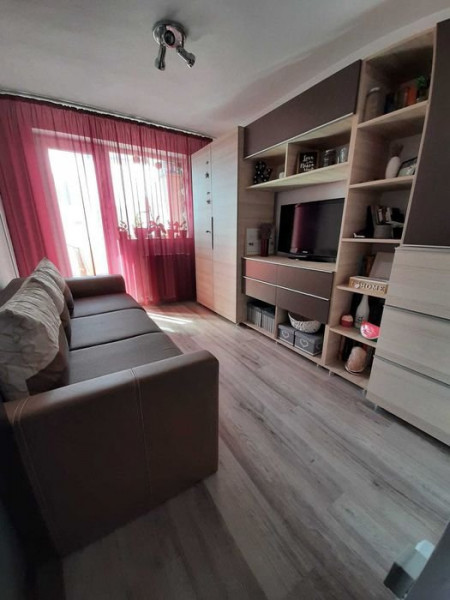 Apartament 3 camere - Zona Tomis Nord - Mobilat/Utilat