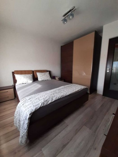 Apartament 3 camere - Zona Tomis Nord - Mobilat/Utilat