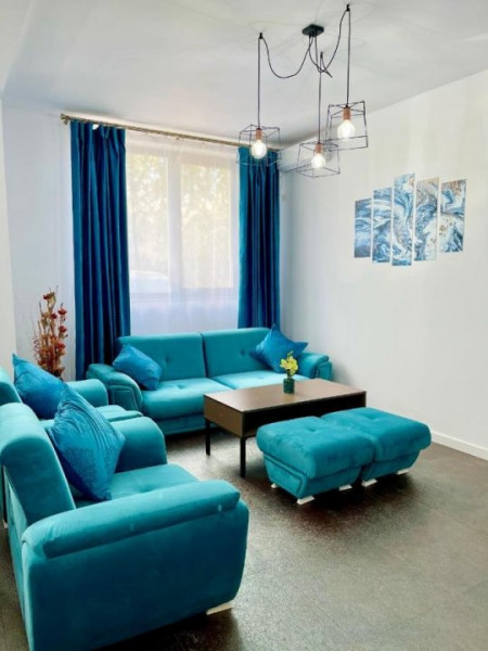 Apartament 2 Camere/Spatiu Comercial - Mamaia Nord - Al Doilea Rand La Mare