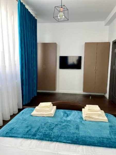 Apartament 2 Camere/Spatiu Comercial - Mamaia Nord - Al Doilea Rand La Mare
