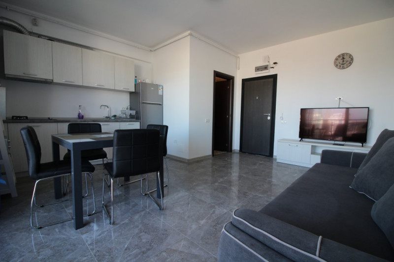 Apartament 3 Camere - Mamaia Nord - Vedere Laterala Catre Mare