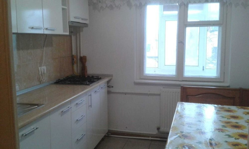 Apartament 2 Camere - Zona ICIL - Etaj 2 - Centrala Pe Gaze