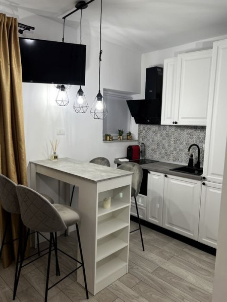Studio - Mamaia Nord - Mobilat Complet - Curte
