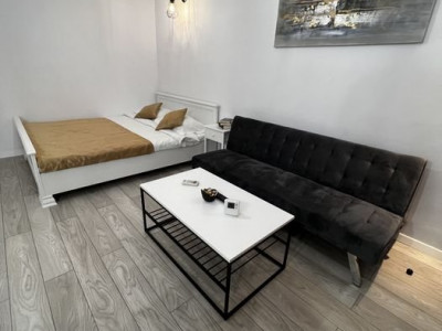 Studio - Mamaia Nord - Mobilat Complet - Curte