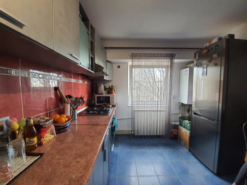 Apartament 3 Camere - Zona Faleza Nord - Mobilat/Utilat - Centrala Pe Gaze