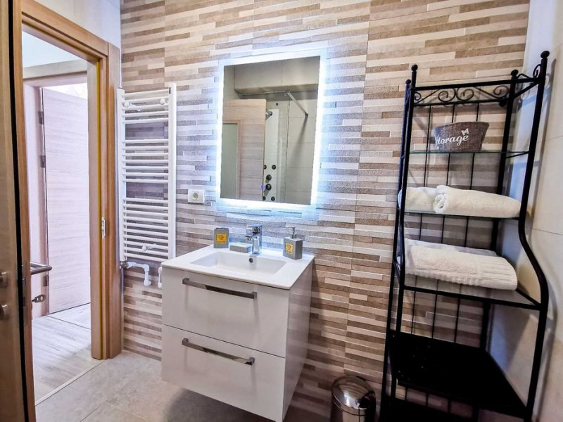 Apartament 2 Camere - Mamaia Nord - Mobilat/Utilat - Vedere Frontala La Mare