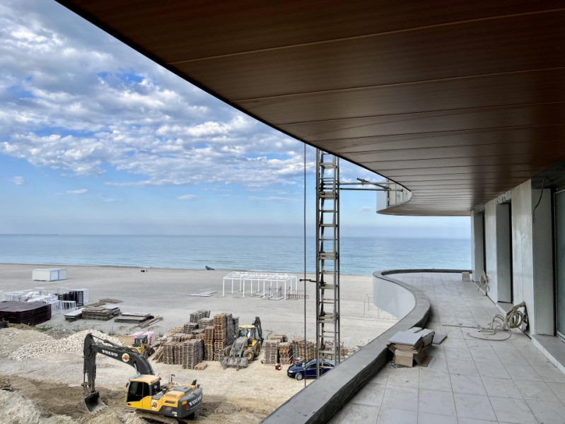 Apartament Casa del Mar primul rand la mare 