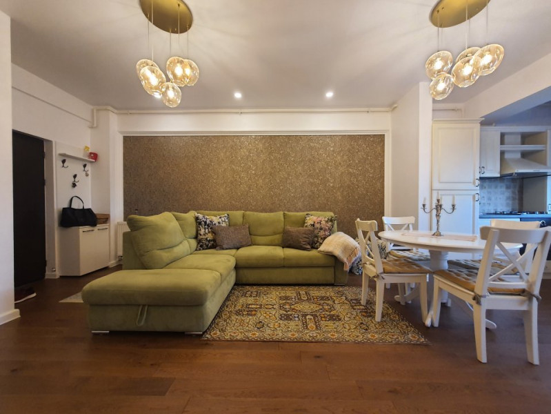 MAMAIA-HANUL PIRATILOR APARTAMENT 2 CAMERE LUX 50 M PANA LA PLAJA LOC PARCARE