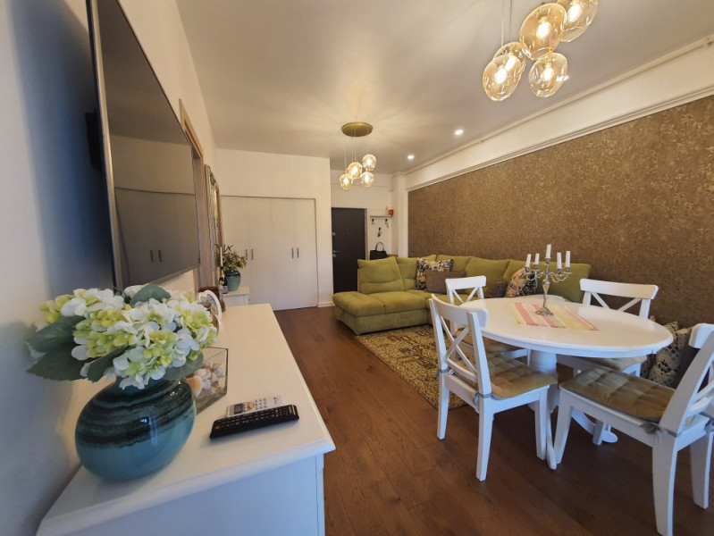 MAMAIA-HANUL PIRATILOR APARTAMENT 2 CAMERE LUX 50 M PANA LA PLAJA LOC PARCARE