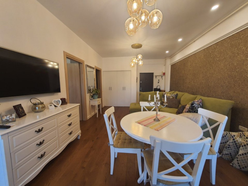 MAMAIA-HANUL PIRATILOR APARTAMENT 2 CAMERE LUX 50 M PANA LA PLAJA LOC PARCARE