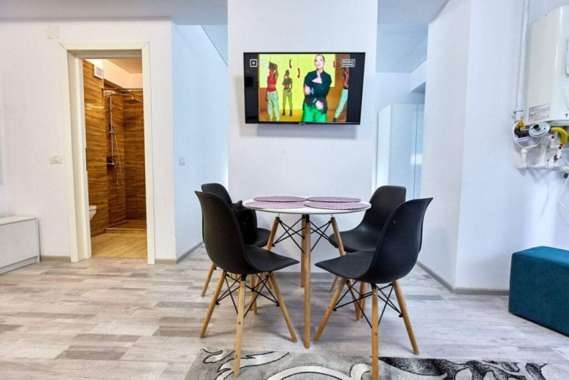 Apartament Prima Linie La Mare - 2 Camere - Mobilat Complet - LA CHEIE !