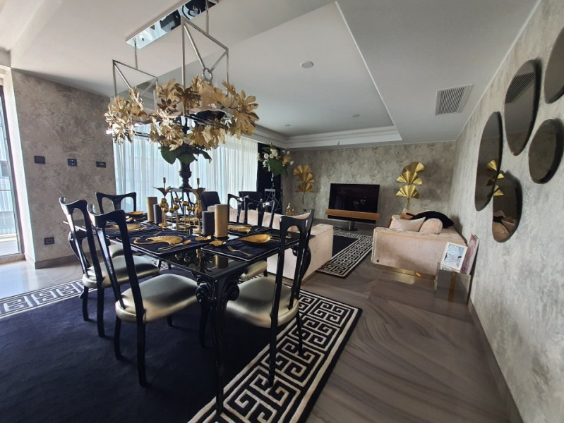 PENTHOUSE ULTRAMODERN INTELIGENT MOBILAT ULTRALUX
