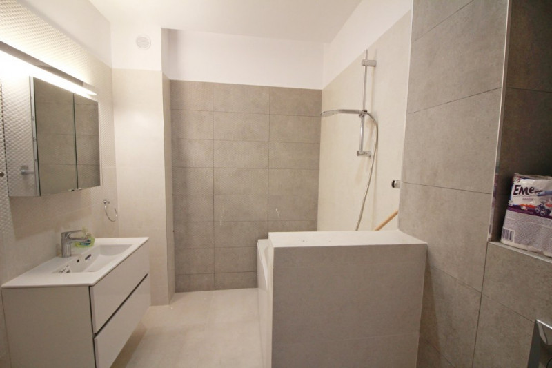 Apartament NEW - Mamaia - Complex Lake On - Loc Parcare Subsol 