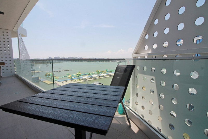 Apartament NEW - Mamaia - Complex Lake On - Loc Parcare Subsol 