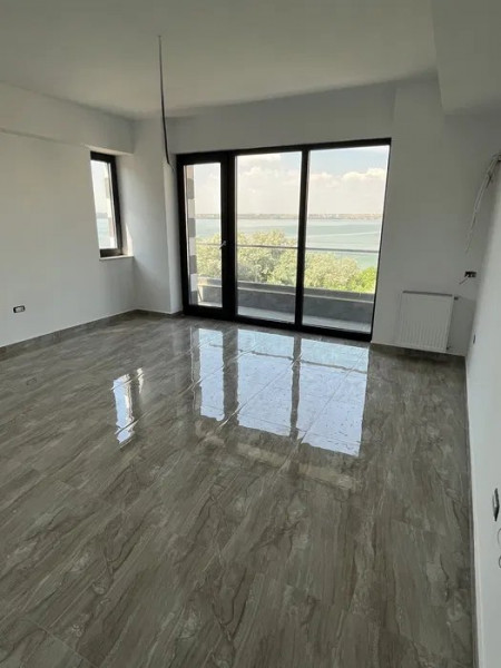 Apartament 3 Camere - Statiunea Mamaia - Bloc Nou - Vedere Frontala La Lac