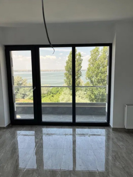 Apartament 3 Camere - Statiunea Mamaia - Bloc Nou - Vedere Frontala La Lac