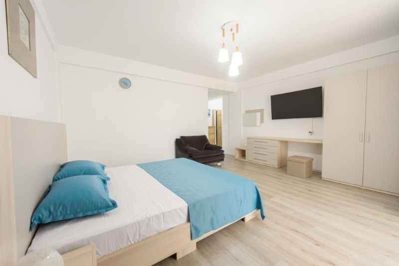Apartament 2 Camere - Bucatarie Separata - Mamaia Nord - 30 M de Plaja 