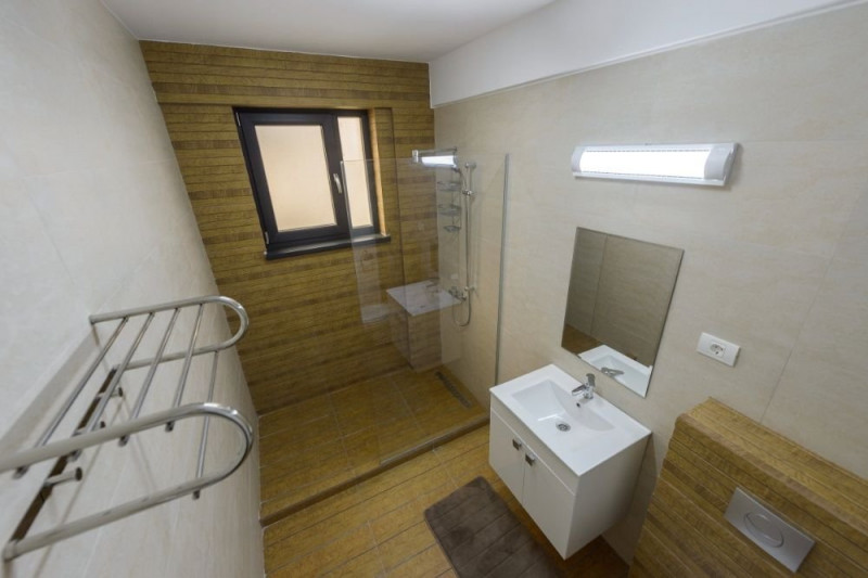Apartament 2 Camere - Bucatarie Separata - Mamaia Nord - 30 M de Plaja 