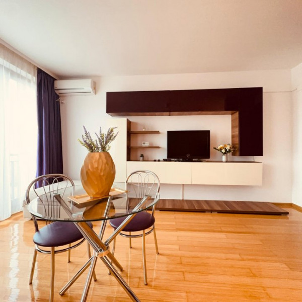 STATIUNEA MAMAIA-STUDIO MOBILAT SI UTILAT MODERN