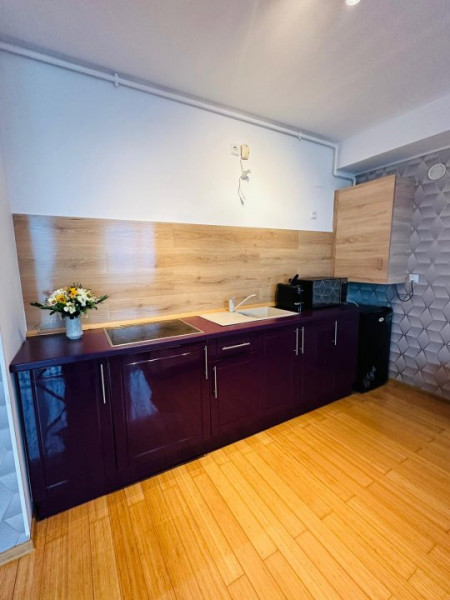 STATIUNEA MAMAIA-STUDIO MOBILAT SI UTILAT MODERN