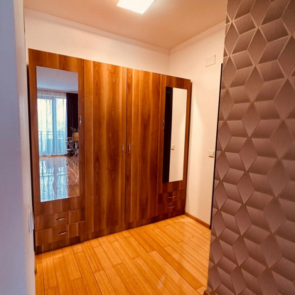 STATIUNEA MAMAIA-STUDIO MOBILAT SI UTILAT MODERN