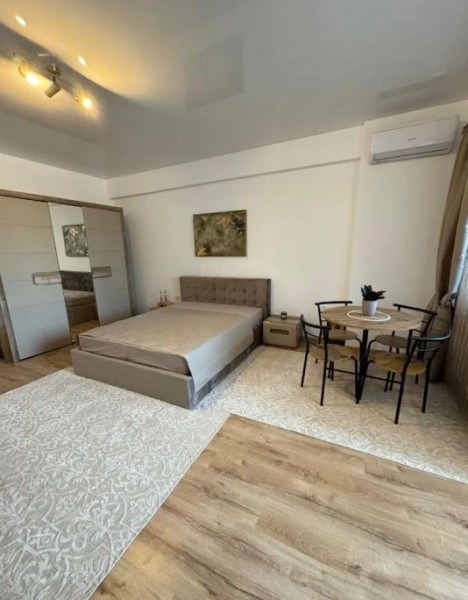 Studio LUX - Mamaia Nord - Al Doilea Rand La Mare - Vedere Laterala La Mare