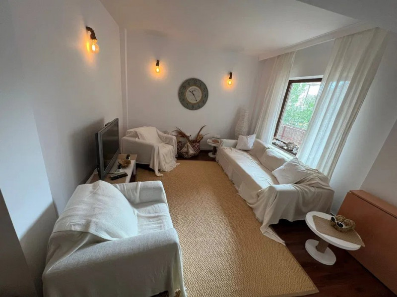Apartament 3 Camere In Vila - Mamaia Nord - Etaj 1 - Pe Partea Cu Marea