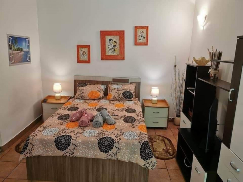 Garsoniera - Zona Mamaia Nord - Curte Privata
