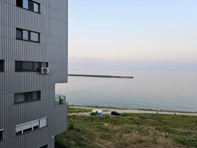 Proprietate Deosebita - Faleza Nord - Vedere La Mare - Loc Parcare