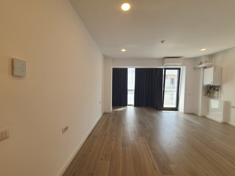 STUDIO MAMAIA ZONA HOTEL OPERA PARTEA CU MAREA