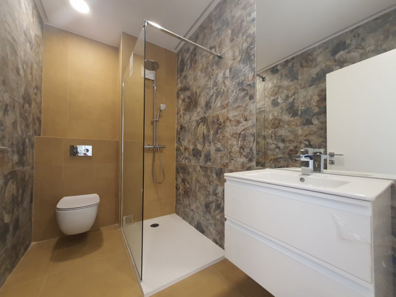 STUDIO MAMAIA ZONA HOTEL OPERA PARTEA CU MAREA