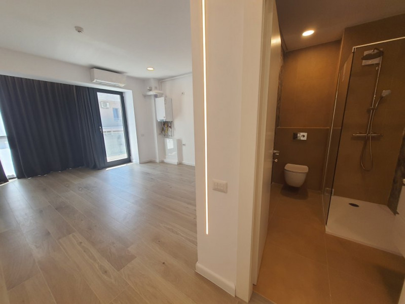 STUDIO MAMAIA ZONA HOTEL OPERA PARTEA CU MAREA