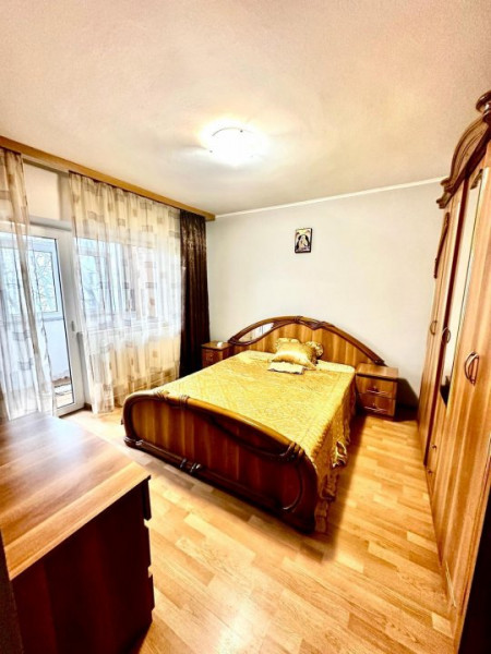 FALEZA NORD PESCARILOR-REYNA-DELFINARIU APARTAMENT CU 3 CAMERE GAZE