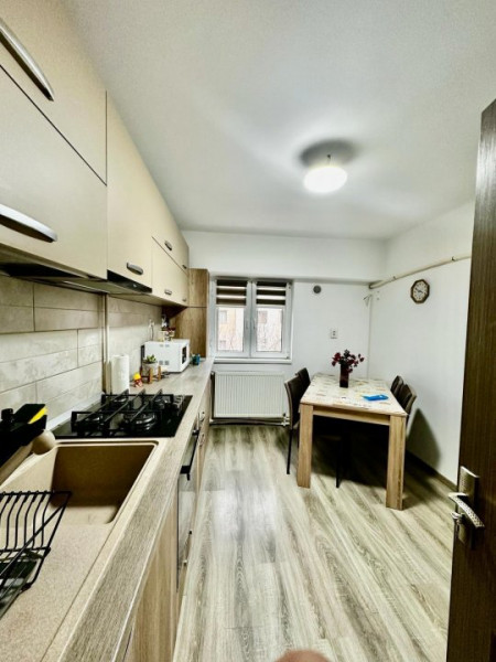 FALEZA NORD PESCARILOR-REYNA-DELFINARIU APARTAMENT CU 3 CAMERE GAZE
