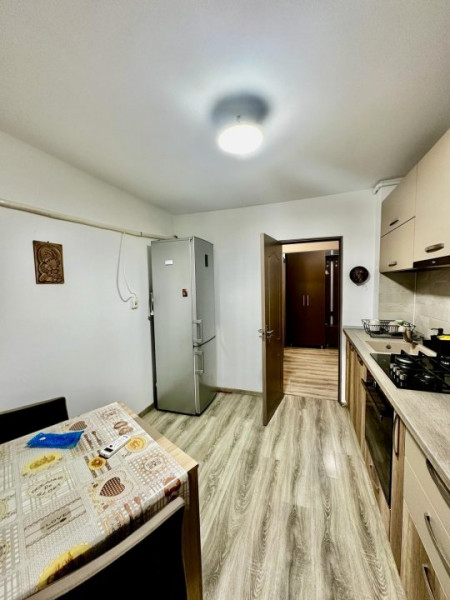 FALEZA NORD PESCARILOR-REYNA-DELFINARIU APARTAMENT CU 3 CAMERE GAZE