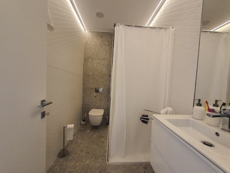 STUDIO MAMAIA-ZONA HOTEL OPERA-PARTEA CU MAREA-MOBILAT