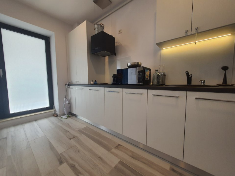STUDIO MAMAIA-ZONA HOTEL OPERA-PARTEA CU MAREA-MOBILAT