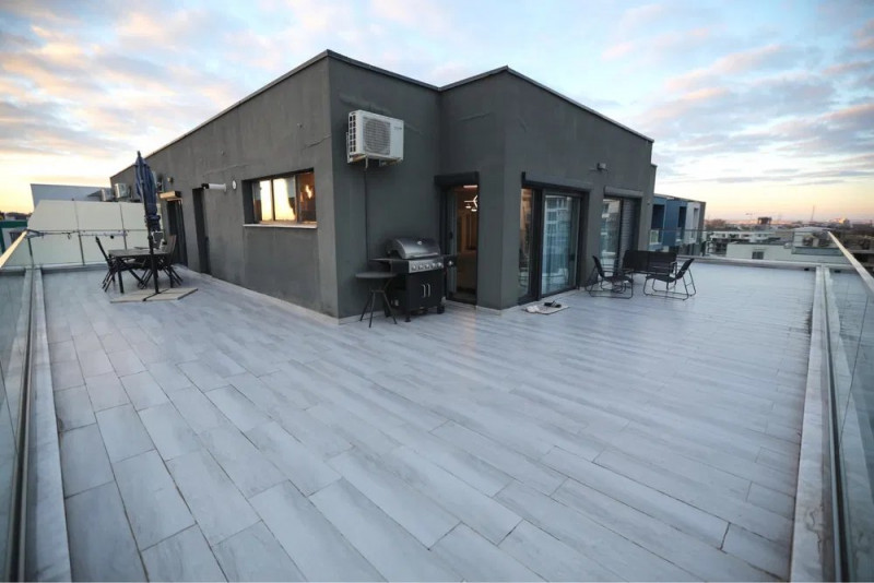 Penthouse Ultrafinisat - Mamaia Nord - Mobilat Complet  -Terasa 100 Mp