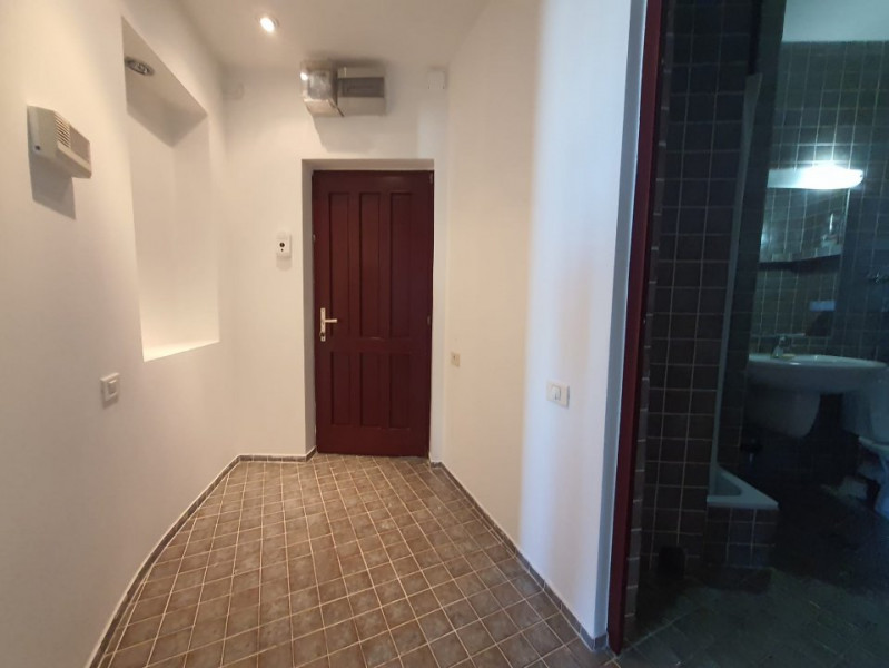 PORTUL TOMIS-APARTAMENT CU 3 CAMERE CENTRALA GAZE 