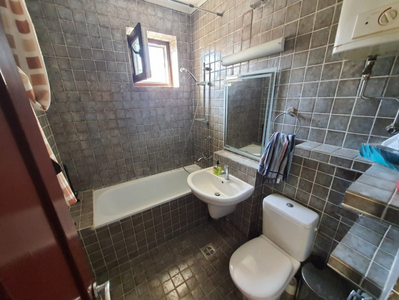 PORTUL TOMIS-APARTAMENT CU 3 CAMERE CENTRALA GAZE 