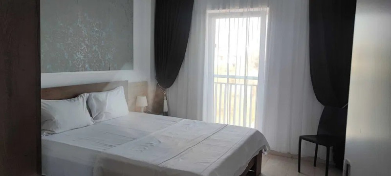 MAMAIA NORD-HANUL PIRATILOR-APARTAMENT 3 CAMERE SPATIOS ETAJ 1 LANGA PLAJA