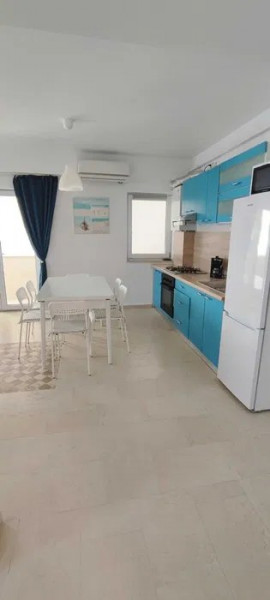 MAMAIA NORD-HANUL PIRATILOR-APARTAMENT 3 CAMERE SPATIOS ETAJ 1 LANGA PLAJA