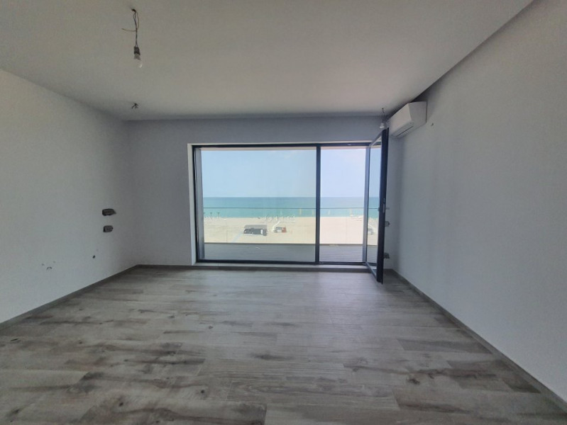 Descoperă un nou stil de viață la malul mării! Apartament 2 camere frontal mare